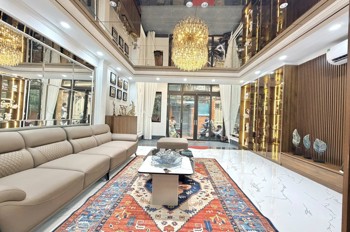 Bán Nhà Phân Lô Hào Nam - Đống Đa - Thang Máy - Thiết Kế Đẳng Cấp 5 Sao - Full Nội Thất Bạc Tỷ