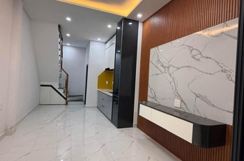 Nhà Q7 – Giá Chỉ 3.2 Tỷ – Khu Dân Trí Cao – Vào Ở Ngay