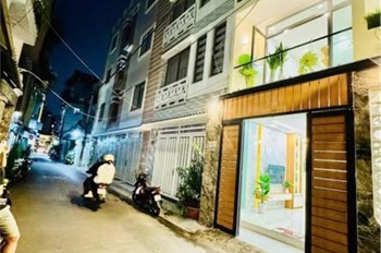 Nhà Hxh Phú Nhuận - Phường 5 - Thích Quảng Đức