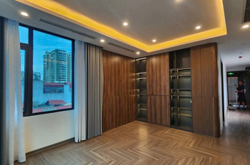 Bán Nhà Phân Lô Hoàng Văn Thái – Ô Tô Vào Nhà – Kd Đỉnh – 56M Chỉ 17.8 Tỷ Lh 0975124520