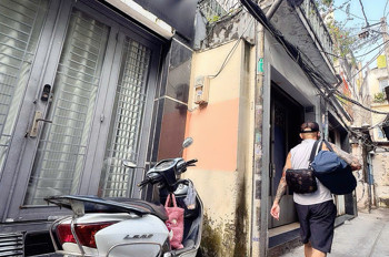 Bán Nhà 2 Tầng - Mặt Tiền Hẻm Kinh Doanh Đ.bùi Viện, Phạm Ngũ Lão, Quận 1 - Dt 64M2 Full Thổ Cư 