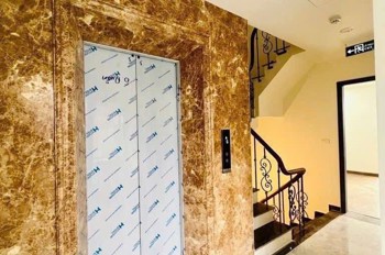 Bán Nhà Đẹp Nguyễn Trãi - Lô Góc - Mt 13,5M - 7 Tầng Thang Máy - Cách Mặt Phố 30M