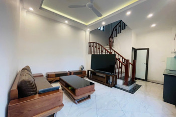 Nhà Đẹp – Ô Tô Đỗ Cửa – 31M² Tại Trung Tâm Thạch Bàn Nhỉnh 6 Tỷ !