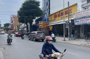 Bán Nhà 3 Tầng 5X25m Giá 16,5 Tỷ Đường Nguyễn Ảnh Thủ