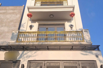 Phước Kiển Gần Sadeco- Xe Tải Vivu- 4Tầng- 80M2- Có Chỗ Lắp Thang Máy- Điện Năng Lượng Mặt Trời