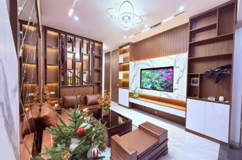 Nhà Hồ Tùng Mậu 6 Phòng Ngủ – Giá 10.89 Tỷ: Khoảng Giá “Nguy Hiểm” Dễ Bị Mua Mất Nhất