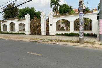 Biệt Phủ Sân Vườn – Mặt Tiền Đường Lớn – Full Nội Thất – Tân Xuân 2, Hóc Môn