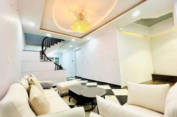 Siêu Phẩm Ba Đình - Vài Bước Ra Lăng Bác - Nhỉnh 7 Tỷ Có Nhà 5 Tầng Đẹp