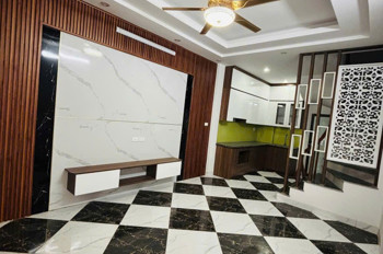 Hiếm – 30M2 Trung Tâm Thạch Bàn – Ngõ Ô Tô – Nhà Đẹp Ở Ngay