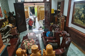 Bán Nhà 5 Tầng Dĩ An,Dt 150M2 Shr Đường Ô Tô,Có Gara Ô Tô,Gần Biconsi