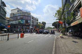 Bán Nhà Ngay Sát Mặt Tiền Khánh Hội - Hoàng Diệu Trung Tâm Q4cạnh Q1 Q2 Q3 Có 3 Phút Chạy Xe