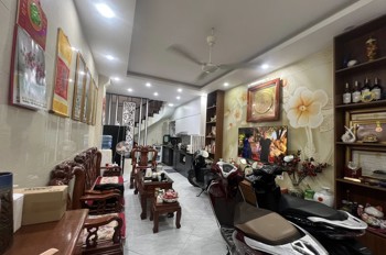 Siêu Phẩm Dương Quảng Hàm Trung Tâm Cầu Giấy, Ngõ Thông Tứ Tung, Gần Chợ, Ô Tô Đỗ Cửa Chỉ Hơn