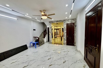 Bán Lô Góc Trần Duy Hưng, Cầu Giấy - 58M2 - Mt 5M - Ô Tô Vào Nhà - Thang Máy - Kinh Doanh Đỉnh