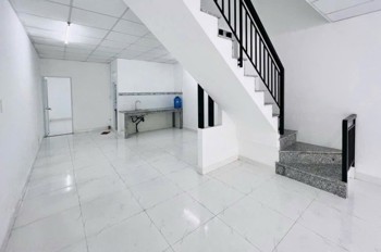 Bán Nhà Đường Số 11, Phường Trường Thọ, Thủ Đức, Tp Hcm. Dt 97M2, 2 Tầng, 4Pn. Giá 5.9 Tỷ, Sđ