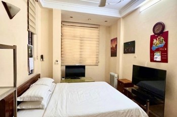 Cực Hiếm ! Nhà 5 Tầng 3 Mặt Thoáng - Vài Bước Ra Phố - Sổ Đỏ Chính Chủ
