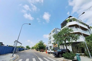 Đất Nền Đào Sư Tích, 108M2, Giá 6.85 Tỷ, Sổ Riêng, Xây Dựng Tự Do