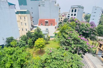 Bán Nhà Tái Định Cư Cổ Linh 40M2- 5 Tầng- View Vườn Hoa- 1X Tỷ