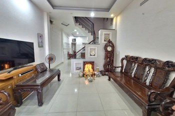 Bán Nhà Đường Đỗ Xuân Hợp, Phước Long B, Q9, Thủ Đức, Tp Hcm. Dt 56M2, 4 Tầng, Sổ Hồng. Giá 7.4 Tỷ