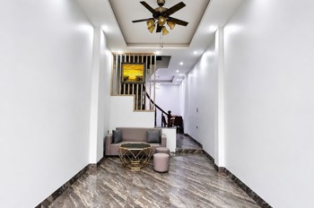 Chỉ Hơn 8 Tỷ! Nhà 4 Tầng 39M² – 4Pn Trung Tâm Thạch Bàn, Gần Hồ Điều Hòa
