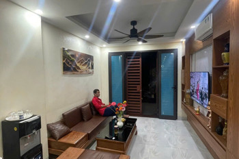 Hiếm Ngọc Thụy – Ô Tô Vào Nhà – 38M2 5T – Full Nội Thất – Trung Tâm – 9.3 Tỷ