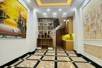 Hiếm – Bán Nhà Đẹp Đàm Quang Trung – Phố Trạm, Long Biên – Gần Aeon Mall 200M – 5 Tầng, 3Pn, Có Sân
