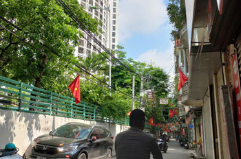Cần Bán Nhà Thanh Xuân, 6 Tầng Thang Máy, Gần Oto Tránh, View Royal City, Nhỉnh 14 Tỷ