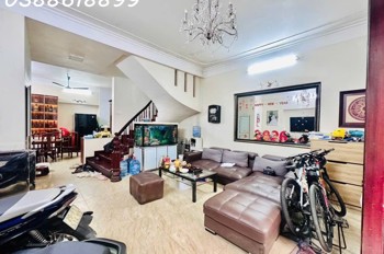 Bán Nhà Lạc Long Quân - Tây Hồ, 100M2, Mt 7.9M, Lô Góc, Ô Tô, 3 Bước Ra Hồ Tây