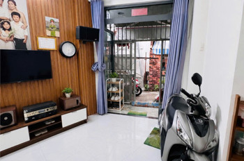 Gia Đình Nhỏ Ở Căn Này Ngon Luôn - Vài Bước Ra Xe Hơi - Hoàng Hoa Thám, Bình Thạnh - 30M2 - 2 Tầng