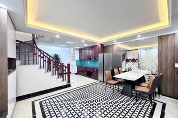 Siêu Phẩm Nhà Phố Thạch Bàn – Trung Tâm Cổ Linh