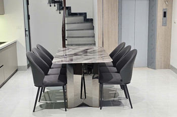 Bán Nhà Thượng Thanh 53M2 – 5 Tầng Thang Máy – Full Nội Thất Cao Cấp – Chỉ Việc Xách Vali Về Ở!