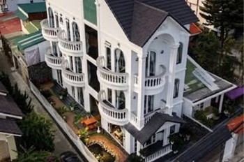 Bán Biệt Thự Hai Mặt Tiền Phường 6, Đà Lạt