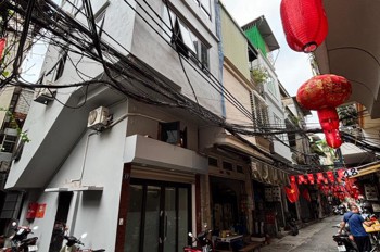 Hiếm Hai Bà Trưng, Lô Góc, Ô Tô Tránh, Mới Koong 30M 5T Chỉ 6 Tỷ 0965549363