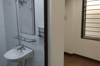 Bán Gấp Giá Rẻ Căn Hộ Khép Kín Mặt Phố Phúc Tân Căn Hộ 20M2, 680 Triệu Hoàn Kiếm