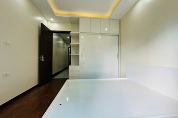 Bán Nhà Phú Diễn – 7 Tầng Thang Máy – Ô Tô Đỗ Cửa - Vào Ở Ngay - Chỉ 11 Tỷ