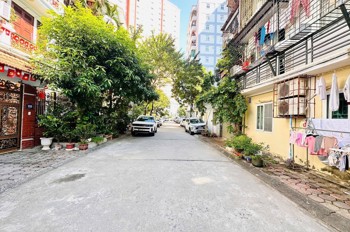 Biệt Thự Lô Góc Hoàng Quốc Việt - 3 Thoáng - Mặt Tiền 20M Quyền Lực - Khu Vip Cầu Giấy