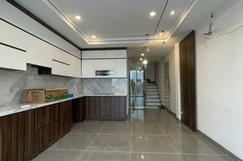 Xuân La 54M², Nhà Mới Có Thang Máy, Ô Tô Vào — Dọn Vào Ở Ngay