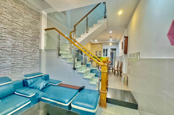 O2277 - Nhà Đẹp Hẻm 9M, Sân Oto Rộng Rãi