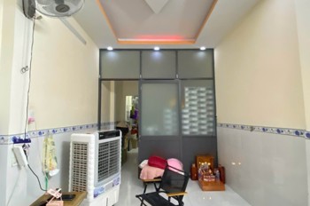 D2278 - Ô Tô Ngủ Trong Nhà, Giá Chỉ 4.X Tỷ