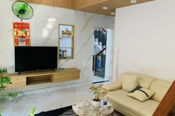 ► Nhà Kiệt Điện Biên Phủ, 76M2, Ngang 8M, 2 Tầng, 4Pn, 3Wc, P Bếp Riêng, Sân Rộng, 4.5X Tỷ
