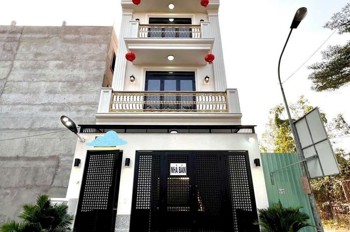 Nhà Phố 4 Mặt Thoáng, Hẻm Xe Hơi Lê Văn Lương, 8.2 Tỷ