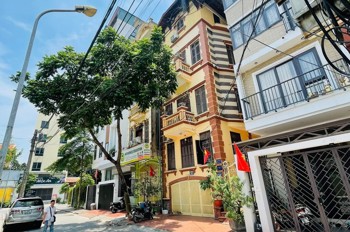 Bán Toà Building Phân Lô Trần Quốc Hoàn - 100M2 - 7 Tầng - Vỉa Hè Ô Tô Tránh - 57,5 Tỷ