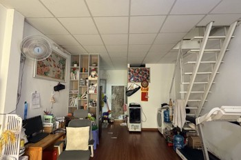 Nhà Bán Hiếm – 41M² – Xe Hơi Đỗ Cửa – Nhỉnh 3 Tỷ