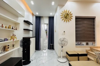 Bán Nhà Mặt Phố Nguyễn Duy Trinh, Q9, Thủ Đức, Tp Hcm. Dt 75M2, 4 Tầng. Giá 7.8 Tỷ