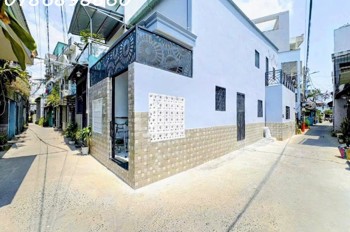 Nhà Đẹp – Vị Trí Kinh Doanh Cực Tốt Hẻm 1147 Huỳnh Tấn Phát, Quận 7