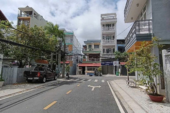 Quận 7, Bán Gấp.ngay Nhà Thi Đấu Đa Năng. 4X18m. Đường 12M. Chỉ 11 Tỷ 6