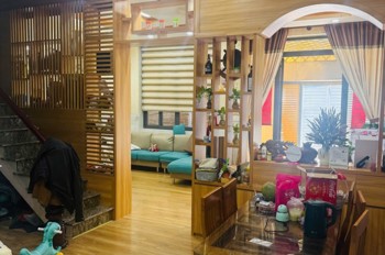 Bán Nhà Đường Đình Phong Phú, Q9, Thủ Đức, Tp Hcm. Dt, 80M2, 3 Tầng, Shr. Giá - 7.1 Tỷ