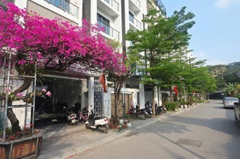 Bán Liền Kề Hồ Tùng Mậu - Cầu Giấy- Khu Phân Lô - Vỉa Hè Đá Bóng - Hàng Xóm Goldmark City - 33.5