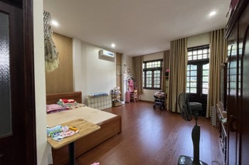 ► Mặt Tiền Lý Tự Trọng, Gần Đống Đa, 98M2, Ngang 5.1M, 3 Tầng Cứng, 15.X Tỷ