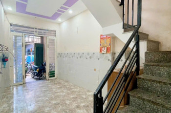 Bán Nhà Hẻm 3M Đúc 3 Tấm Dtsd 100 M2 Có 3Đ