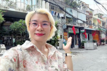 Bán Nhà Quận 1 - Mặt Tiền Xe Hơi 10M Đường Trần Đình Xu - Sổ Siêu Đẹp 4M * 29M Chỉ 25 Tỷ